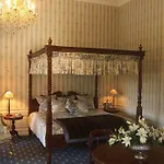 Hvedholm Slotshotel Hotel