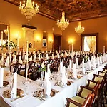 Hvedholm Slotshotel Hotel 4*
