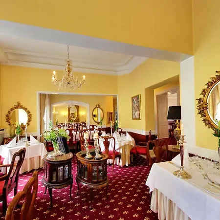 Hvedholm Slotshotel 4* Faaborg