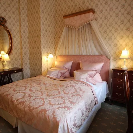 호텔 Hvedholm Slotshotel