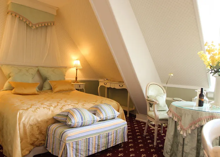 Hvedholm Slotshotel فابورغ