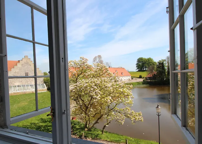 Hvedholm Slotshotel 4* فابورغ