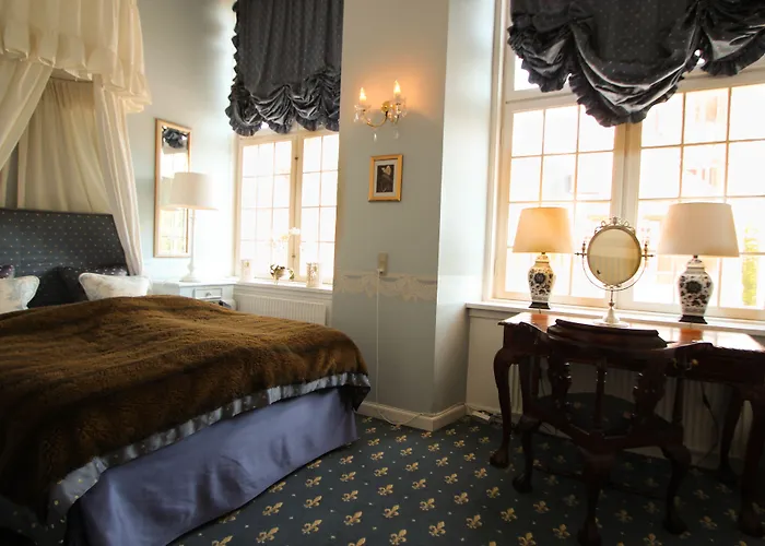 Hvedholm Slotshotel 4* فابورغ