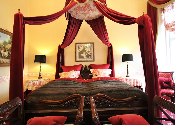 Hvedholm Slotshotel فابورغ