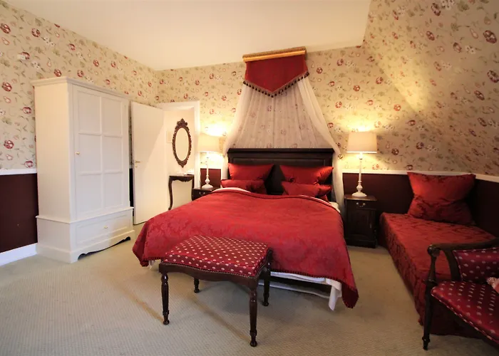Hvedholm Slotshotel فندق فابورغ