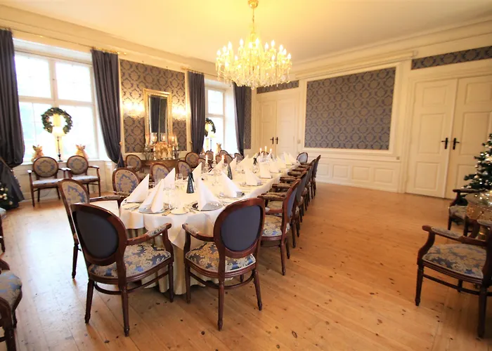 فندق Hvedholm Slotshotel