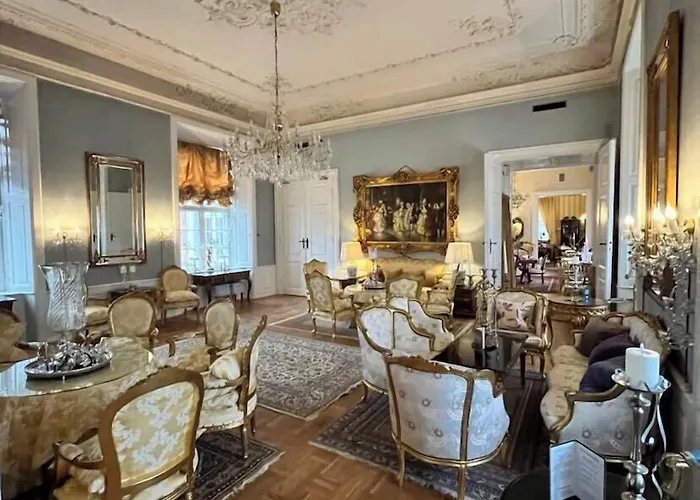 فندق Hvedholm Slotshotel 4*