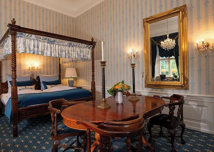 فندق Hvedholm Slotshotel فابورغ