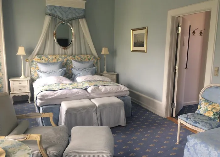 Hvedholm Slotshotel فابورغ